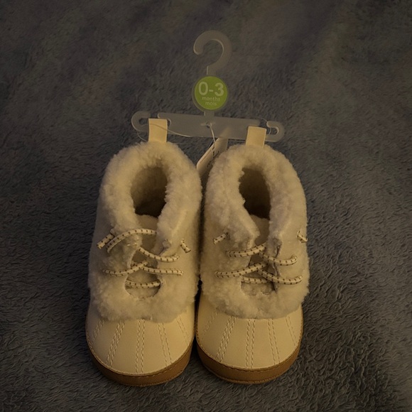 Carter's Cream and Tan Baby Booties - Picture 1 of 4
